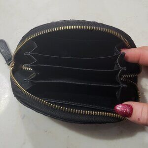 Elizabeth and James wallet zippered